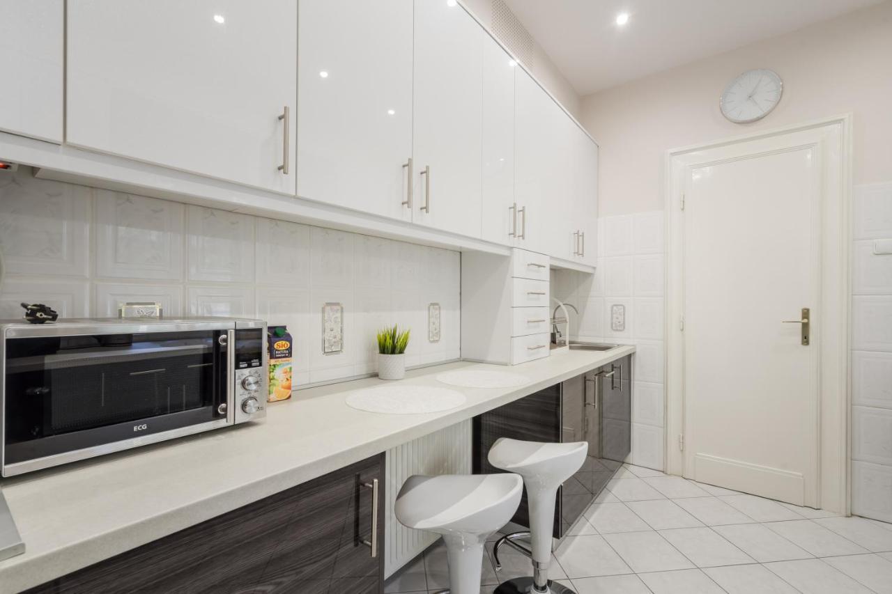 Apartment Bpr Ethereal Panoramic With A/c & Balcony Budapest